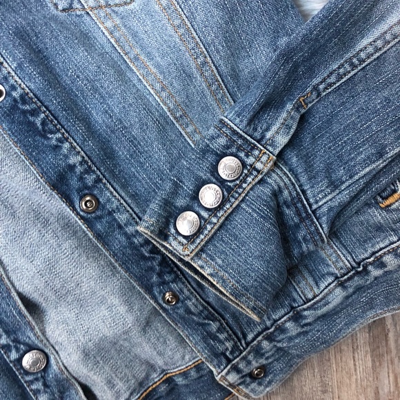 Vintage y2k Levi’s denim jacket - Picture 3 of 6